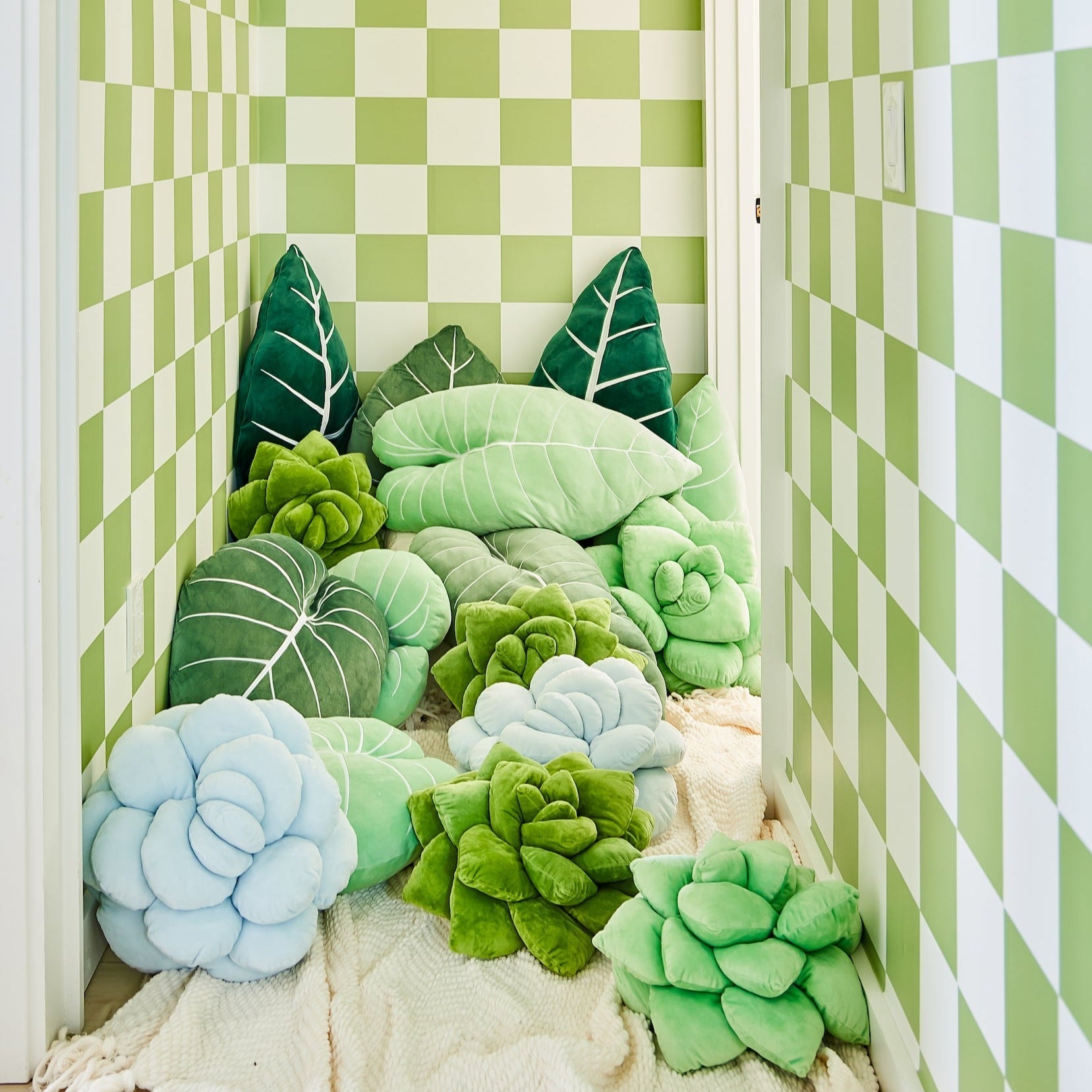 Lil' Pop - Green Succulent Pillows Set - Green Philosophy Co.