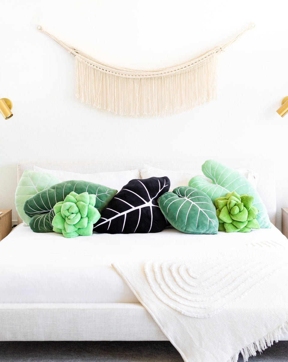 Moody Green Philodendron Leaf Set - Green Philosophy Co.