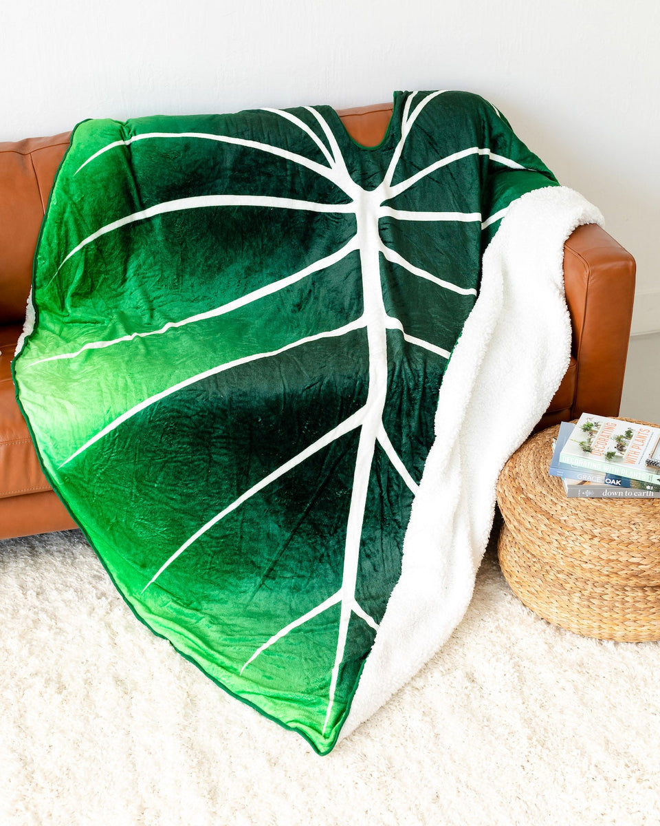 Gloriosum Double Layered Fleece Giant Leaf Blanket - Green Philosophy Co.